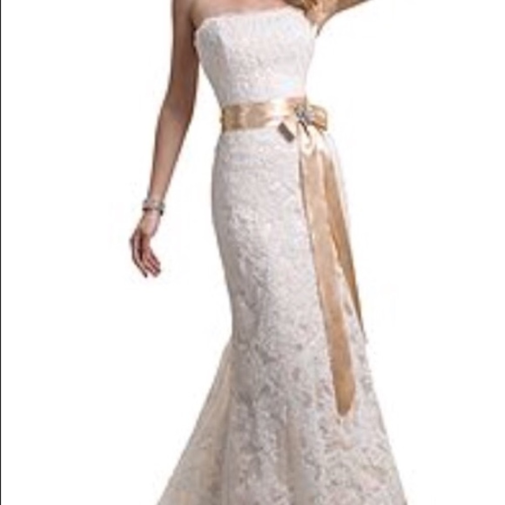 Wedding gown